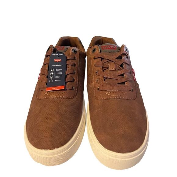 NEW IN BOX Levi’s Miles Lace Up Sneaker Shoes SIZE9.5 - Picture 1 of 8